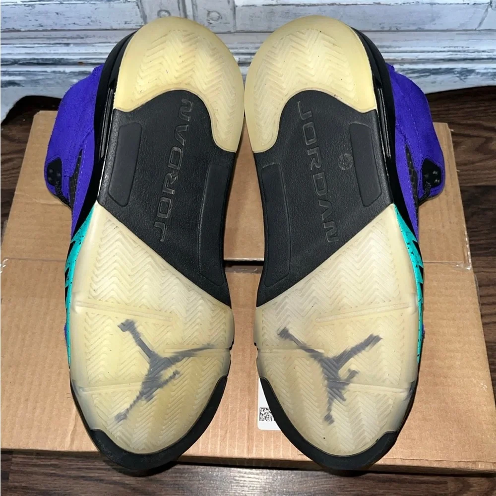 Air Jordan 5 Retro Alternate Grape - Picture 4 of 4